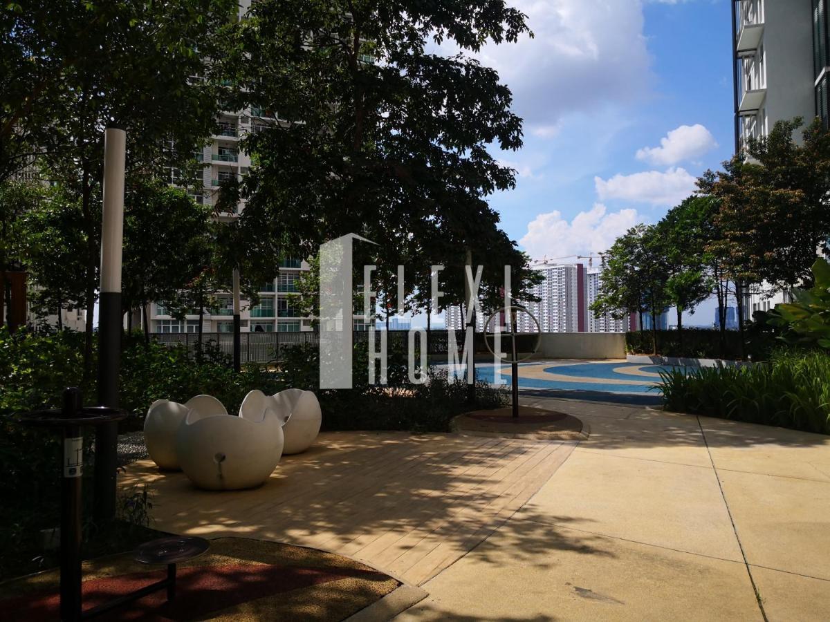Spacious Big Room, Designed & Quiet Family Home, Eclipse In Cyberjaya By Flexihome-My Exteriör bild